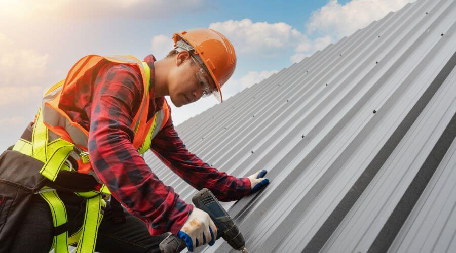 Professional metal roof installation in Glen Oaks, NY